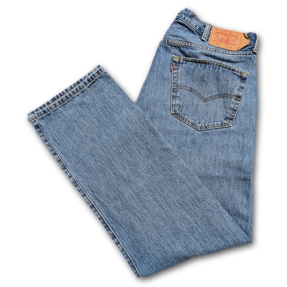 Levi's 501 Mens Jeans Blue 38x32 Button Fly Denim Pockets Regular Light Wash W38